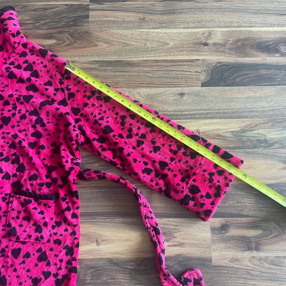 La SENZA Hot Pink and Black Harts Print Robe - Picture 8 of 10